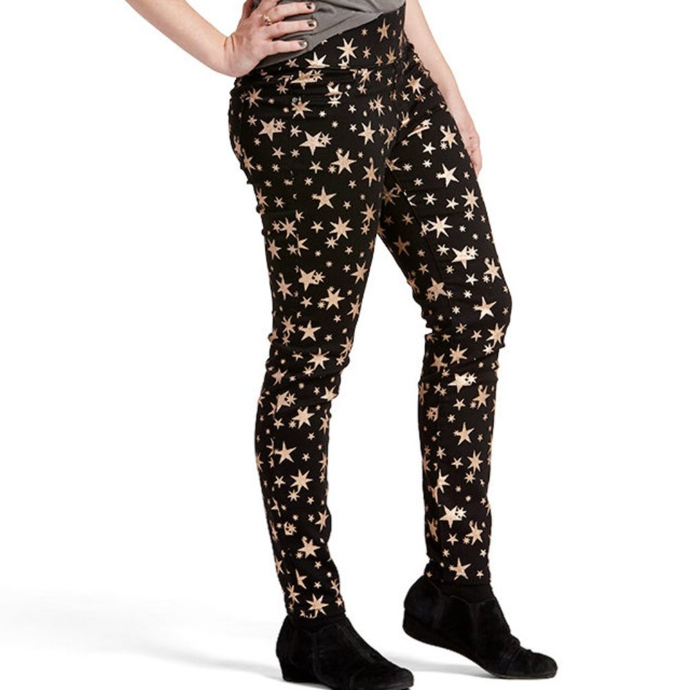 ThinkGeek Scattered Star foil jeggings size large